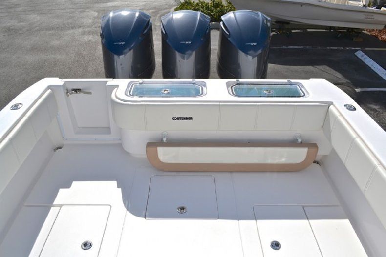 Thumbnail 30 for New 2013 Contender 39 ST Step Hull boat for sale in West Palm Beach, FL