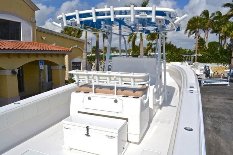 Thumbnail 46 for New 2013 Contender 39 ST Step Hull boat for sale in West Palm Beach, FL