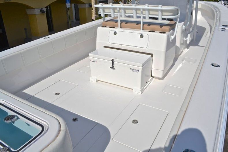 Thumbnail 47 for New 2013 Contender 39 ST Step Hull boat for sale in West Palm Beach, FL