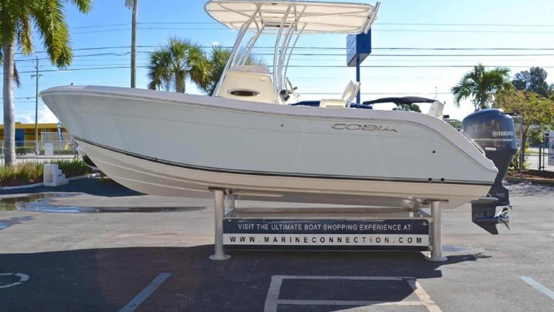 New 2013 Cobia 217 Center Console #R033 image 5