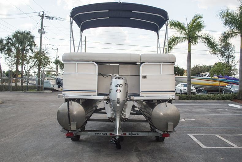 Thumbnail 2 for Used 2005 Sun Chaser 820 Fish RE Pontoon boat for sale in West Palm Beach, FL