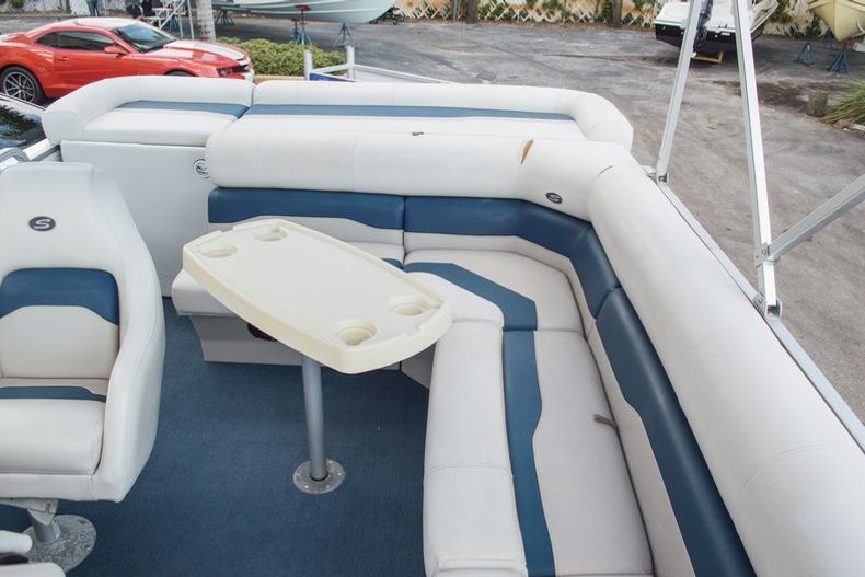 Thumbnail 9 for Used 2005 Sun Chaser 820 Fish RE Pontoon boat for sale in West Palm Beach, FL