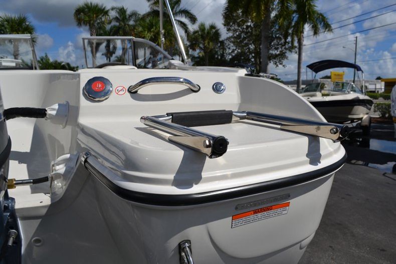 Thumbnail 26 for New 2013 Stingray 191 RX Bowrider boat for sale in West Palm Beach, FL