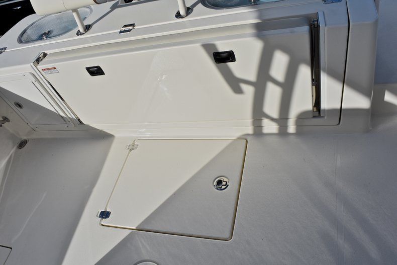 Thumbnail 18 for New 2018 Cobia 344 Center Console boat for sale in West Palm Beach, FL