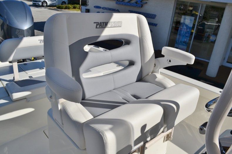 Thumbnail 14 for New 2018 Pathfinder 2600 HPS Bay Boat boat for sale in Vero Beach, FL