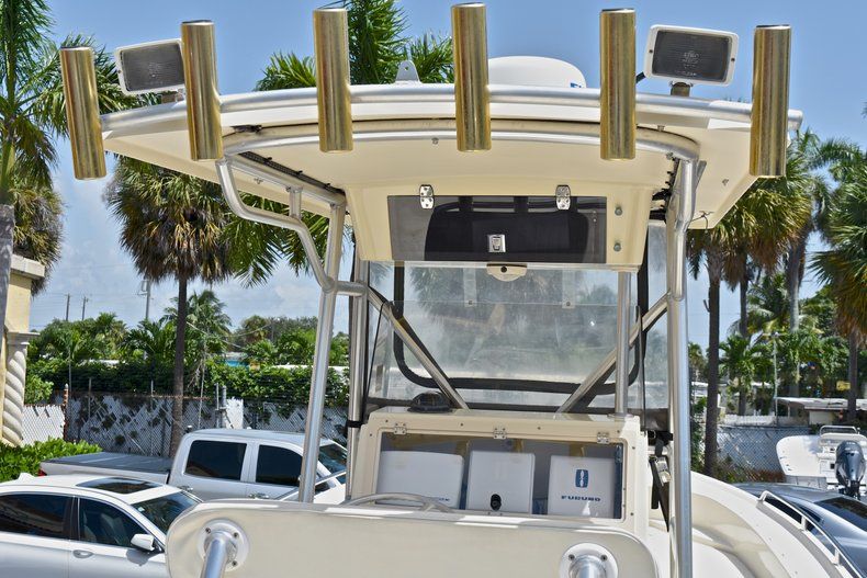 Thumbnail 15 for Used 2004 PARKER 2300 CC Center Console boat for sale in West Palm Beach, FL