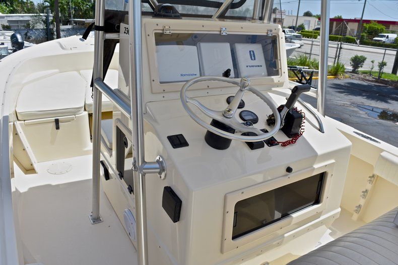 Thumbnail 39 for Used 2004 PARKER 2300 CC Center Console boat for sale in West Palm Beach, FL