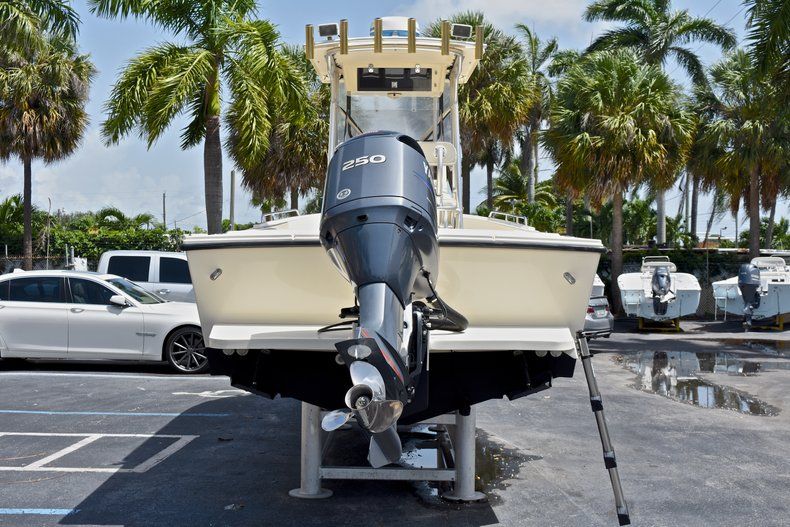 Thumbnail 9 for Used 2004 PARKER 2300 CC Center Console boat for sale in West Palm Beach, FL