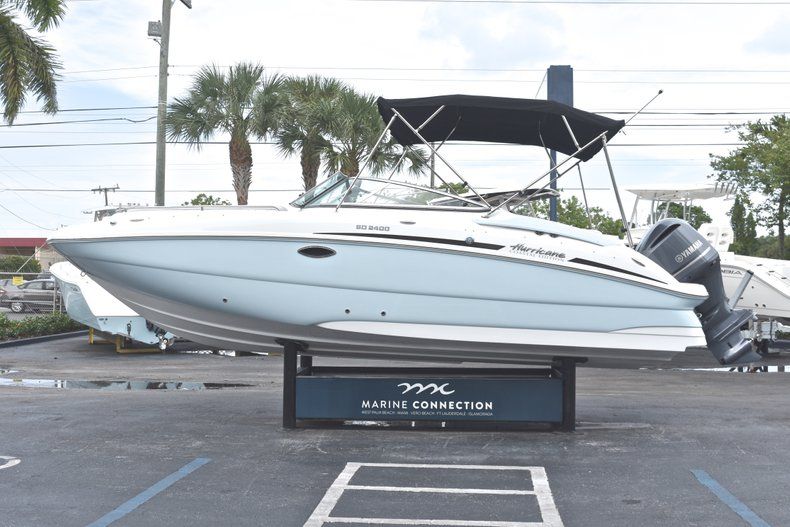 Image 4 for 2018 Hurricane SunDeck SD 2400 OB in West Palm Beach, FL