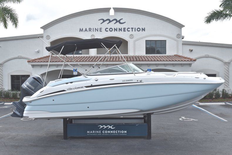 Image 0 for 2018 Hurricane SunDeck SD 2400 OB in West Palm Beach, FL