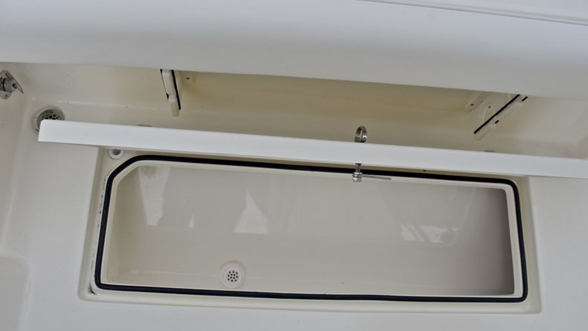 New 2018 Cobia 237 Center Console #P015 image 21