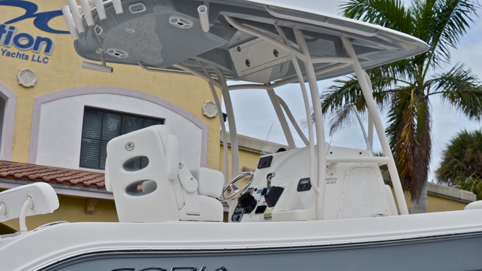 New 2018 Cobia 237 Center Console #P015 image 11