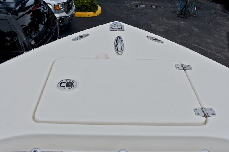 Thumbnail 51 for New 2018 Cobia 237 Center Console boat for sale in Miami, FL
