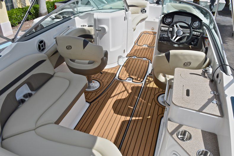 Image 13 for 2017 Hurricane SunDeck SD 2400 OB in West Palm Beach, FL