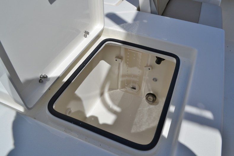 Thumbnail 17 for New 2017 Pathfinder 2200 TRS Bay Boat boat for sale in Vero Beach, FL