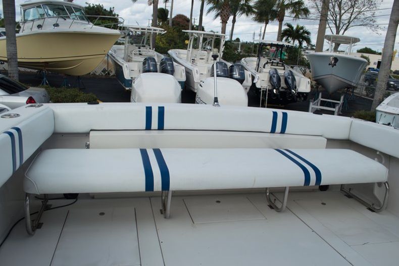 Thumbnail 17 for Used 1991 Wellcraft 2800 Coastal Walkaround boat for sale in West Palm Beach, FL