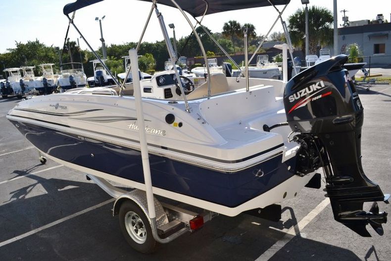 Thumbnail 4 for New 2015 Hurricane SunDeck Sport SS 188 OB boat for sale in Vero Beach, FL