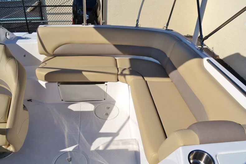 Thumbnail 19 for New 2015 Hurricane SunDeck Sport SS 188 OB boat for sale in Vero Beach, FL