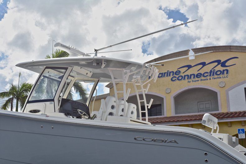 Thumbnail 9 for New 2018 Cobia 344 Center Console boat for sale in West Palm Beach, FL