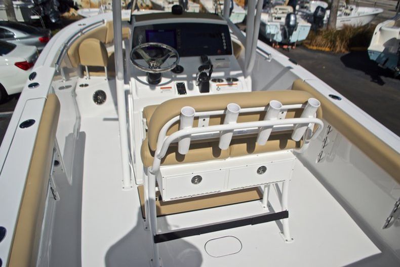 Thumbnail 14 for New 2017 Sportsman Heritage 231 Center Console boat for sale in Vero Beach, FL