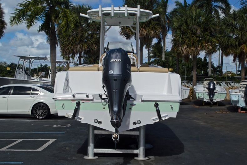 Thumbnail 11 for New 2017 Sportsman Heritage 231 Center Console boat for sale in Vero Beach, FL