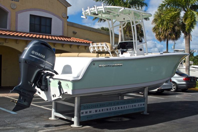 Thumbnail 12 for New 2017 Sportsman Heritage 231 Center Console boat for sale in Vero Beach, FL