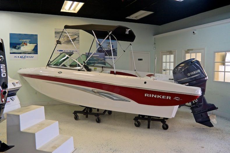 New 2014 Rinker Captiva 186 OB Bowrider boat for sale in Miami, FL