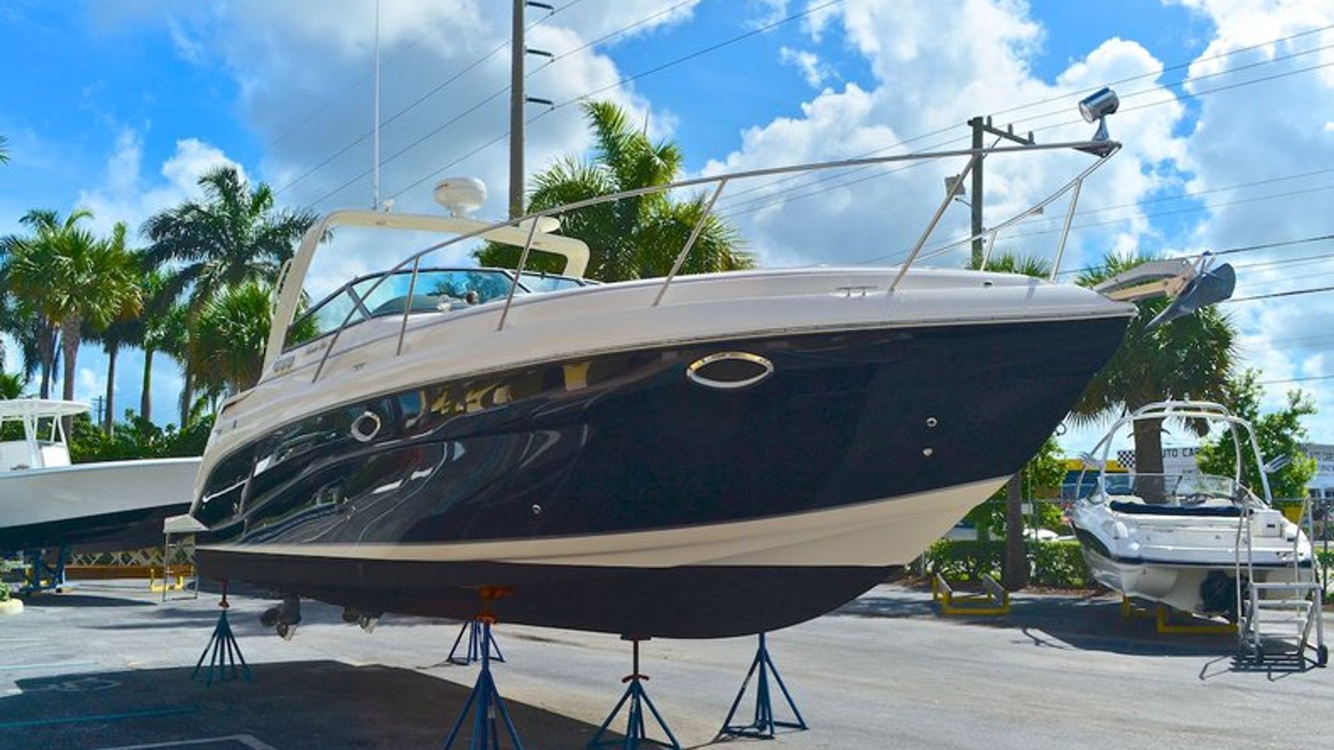 Used 2004 Rinker 312 Fiesta Vee #5704 image 5