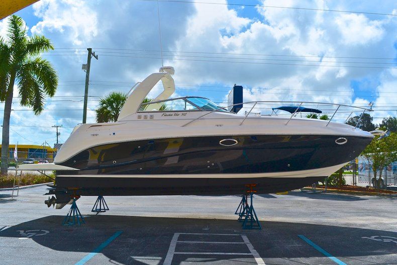 Thumbnail 5 for Used 2004 Rinker 312 Fiesta Vee boat for sale in West Palm Beach, FL