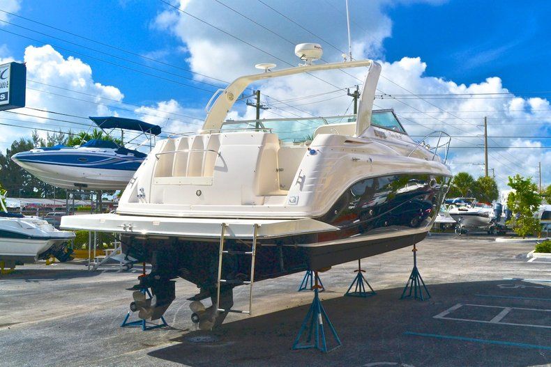 Thumbnail 6 for Used 2004 Rinker 312 Fiesta Vee boat for sale in West Palm Beach, FL