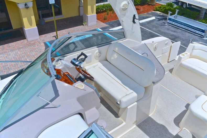 Thumbnail 53 for Used 2004 Rinker 312 Fiesta Vee boat for sale in West Palm Beach, FL