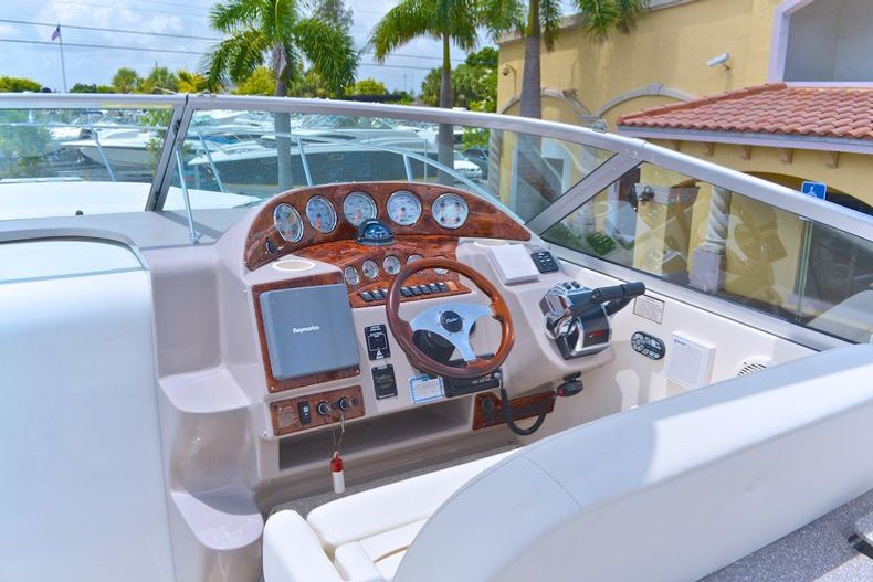 Thumbnail 76 for Used 2004 Rinker 312 Fiesta Vee boat for sale in West Palm Beach, FL
