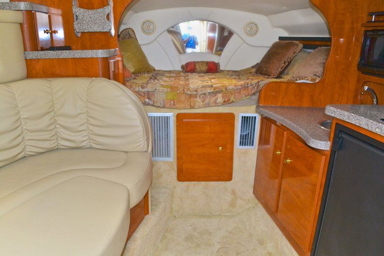 Thumbnail 95 for Used 2004 Rinker 312 Fiesta Vee boat for sale in West Palm Beach, FL
