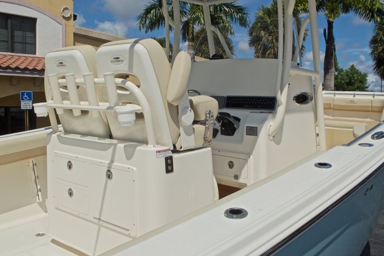 Thumbnail 14 for New 2018 Cobia 277 Center Console boat for sale in West Palm Beach, FL
