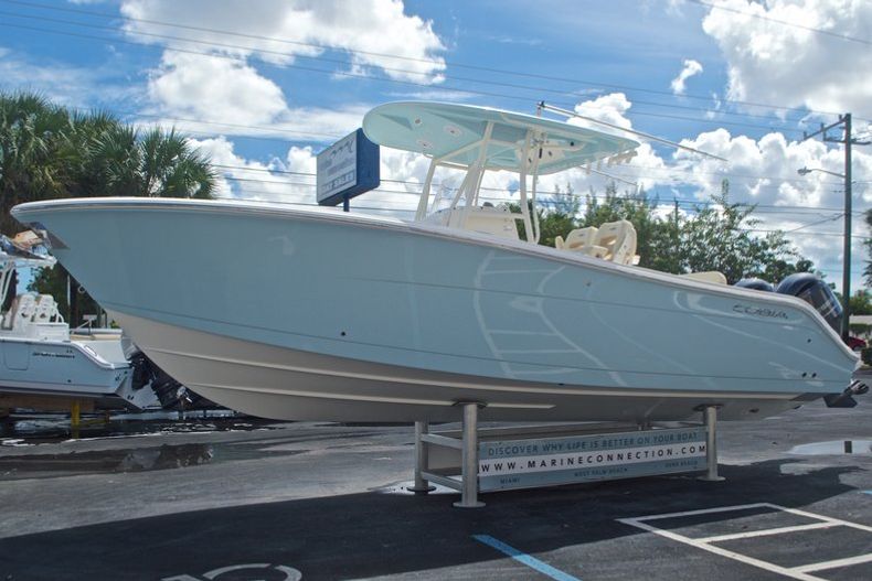 Thumbnail 4 for New 2018 Cobia 277 Center Console boat for sale in West Palm Beach, FL