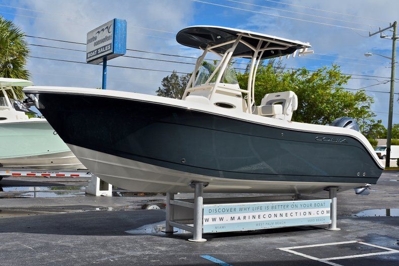 Thumbnail 4 for New 2018 Cobia 220 Center Console boat for sale in West Palm Beach, FL