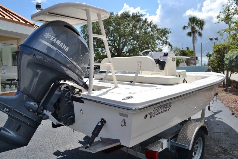 Thumbnail 5 for New 2018 Hewes Redfisher 18 boat for sale in Vero Beach, FL