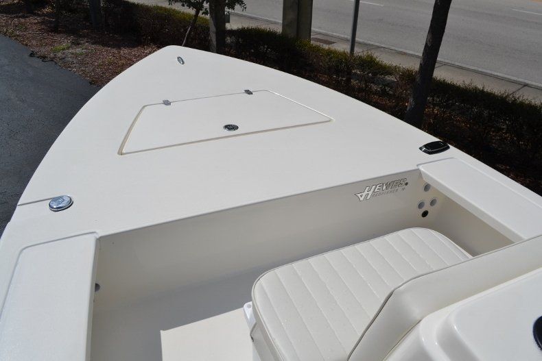 Thumbnail 11 for New 2018 Hewes Redfisher 18 boat for sale in Vero Beach, FL