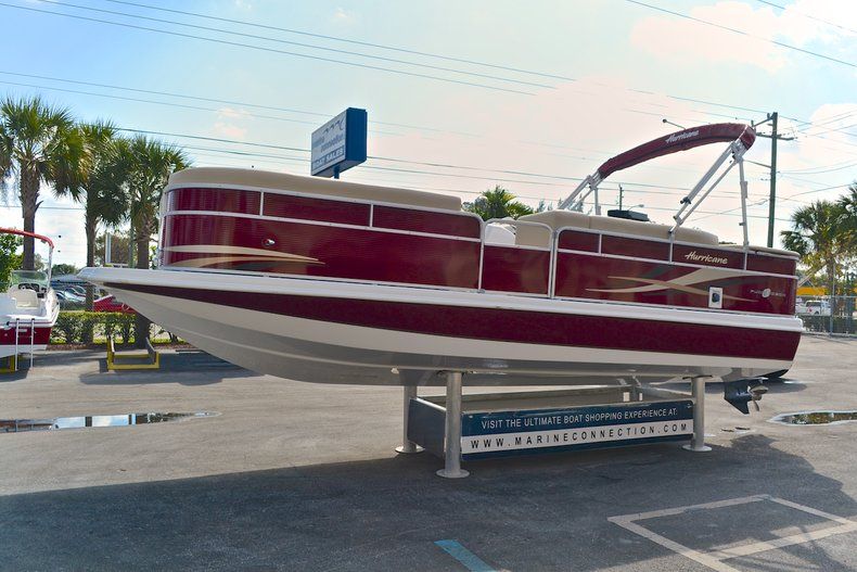 Thumbnail 4 for New 2013 Hurricane FunDeck FD 236 OB boat for sale in West Palm Beach, FL