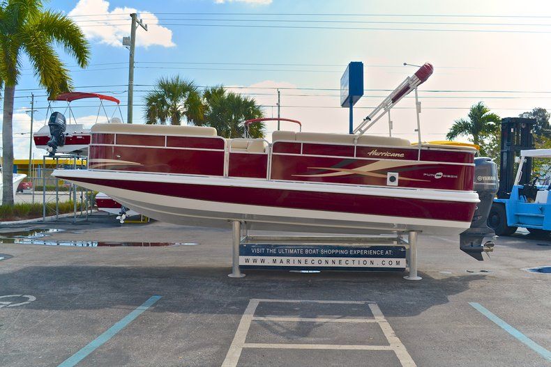 Thumbnail 5 for New 2013 Hurricane FunDeck FD 236 OB boat for sale in West Palm Beach, FL