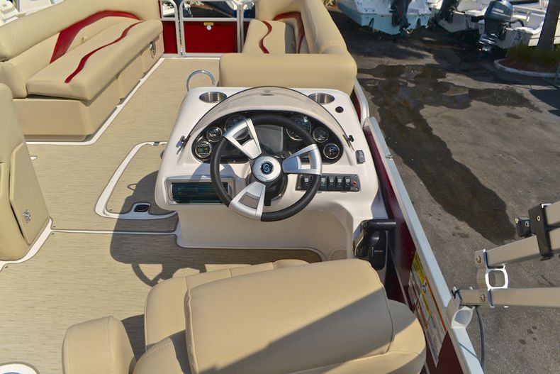 Thumbnail 49 for New 2013 Hurricane FunDeck FD 236 OB boat for sale in West Palm Beach, FL