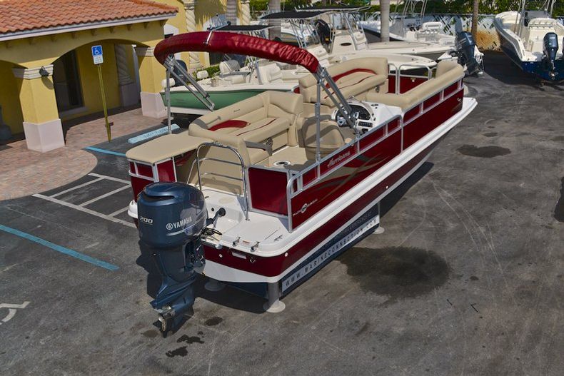 Thumbnail 83 for New 2013 Hurricane FunDeck FD 236 OB boat for sale in West Palm Beach, FL