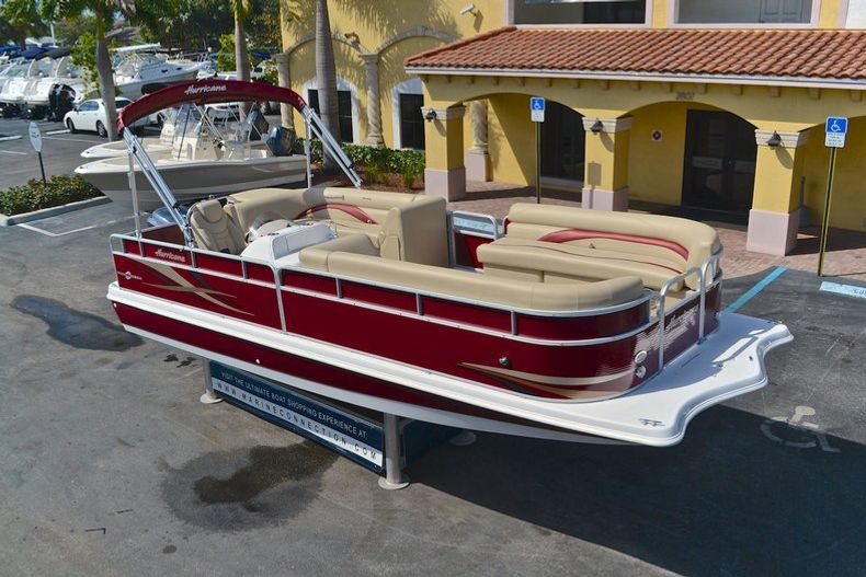 Thumbnail 85 for New 2013 Hurricane FunDeck FD 236 OB boat for sale in West Palm Beach, FL