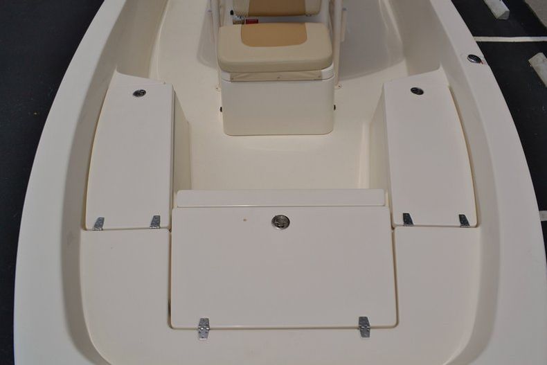 Thumbnail 16 for New 2014 Pathfinder 2200 TRS Bay Boat boat for sale in Vero Beach, FL