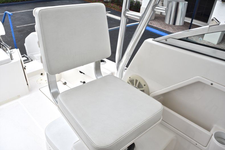 Thumbnail 28 for Used 2005 Robalo R235 Walk Around boat for sale in Vero Beach, FL