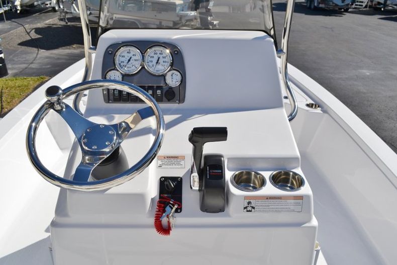 Thumbnail 12 for New 2015 Sportsman 214 SBX Bay Boat boat for sale in West Palm Beach, FL