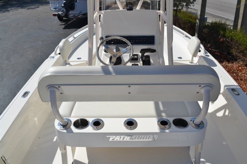 Thumbnail 8 for New 2018 Pathfinder 2200 TRS Bay Boat boat for sale in Vero Beach, FL