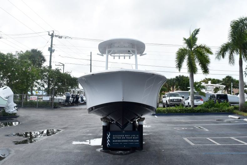 Thumbnail 2 for New 2019 Sportsman Heritage 231 Center Console boat for sale in Fort Lauderdale, FL