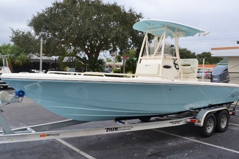Thumbnail 2 for New 2016 Pathfinder 2600 TRS boat for sale in Vero Beach, FL