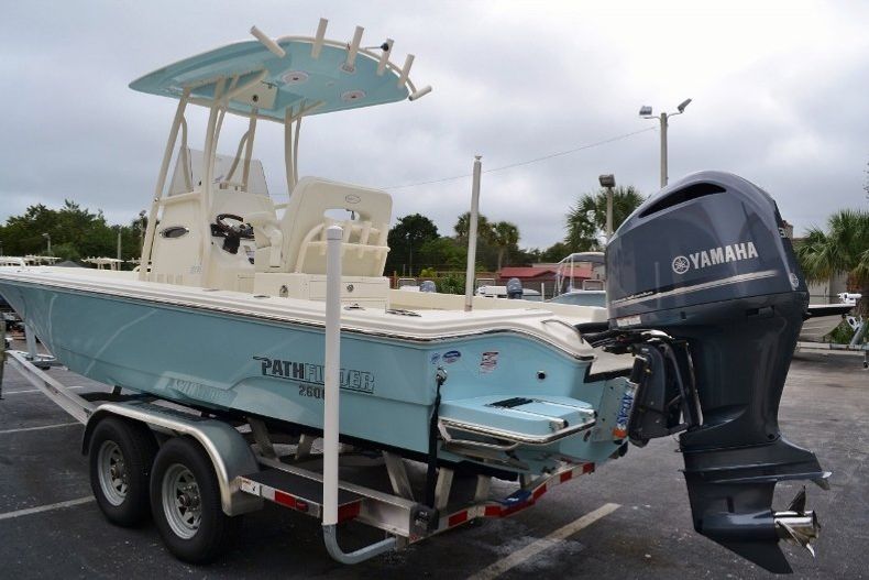 Thumbnail 3 for New 2016 Pathfinder 2600 TRS boat for sale in Vero Beach, FL